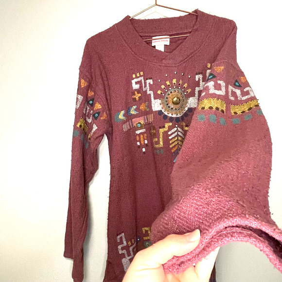 Handmade Aztec Painted Dusty Rose V-Neck Long Sleeve Sweater size Large - Picture 3 of 6